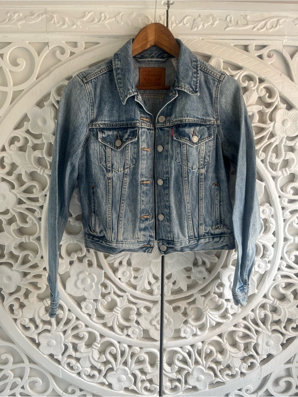 Levi’s Original Trucker Denim Jacket Light Wash 100% Cotton Size S